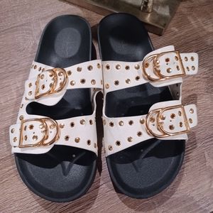 Nicole Miller Casual slide buckle sandles